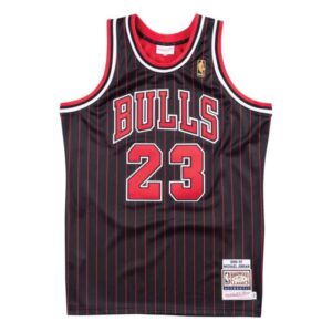 Authentic Jersey Chicago Bulls Alternate 1996-97 Michael
